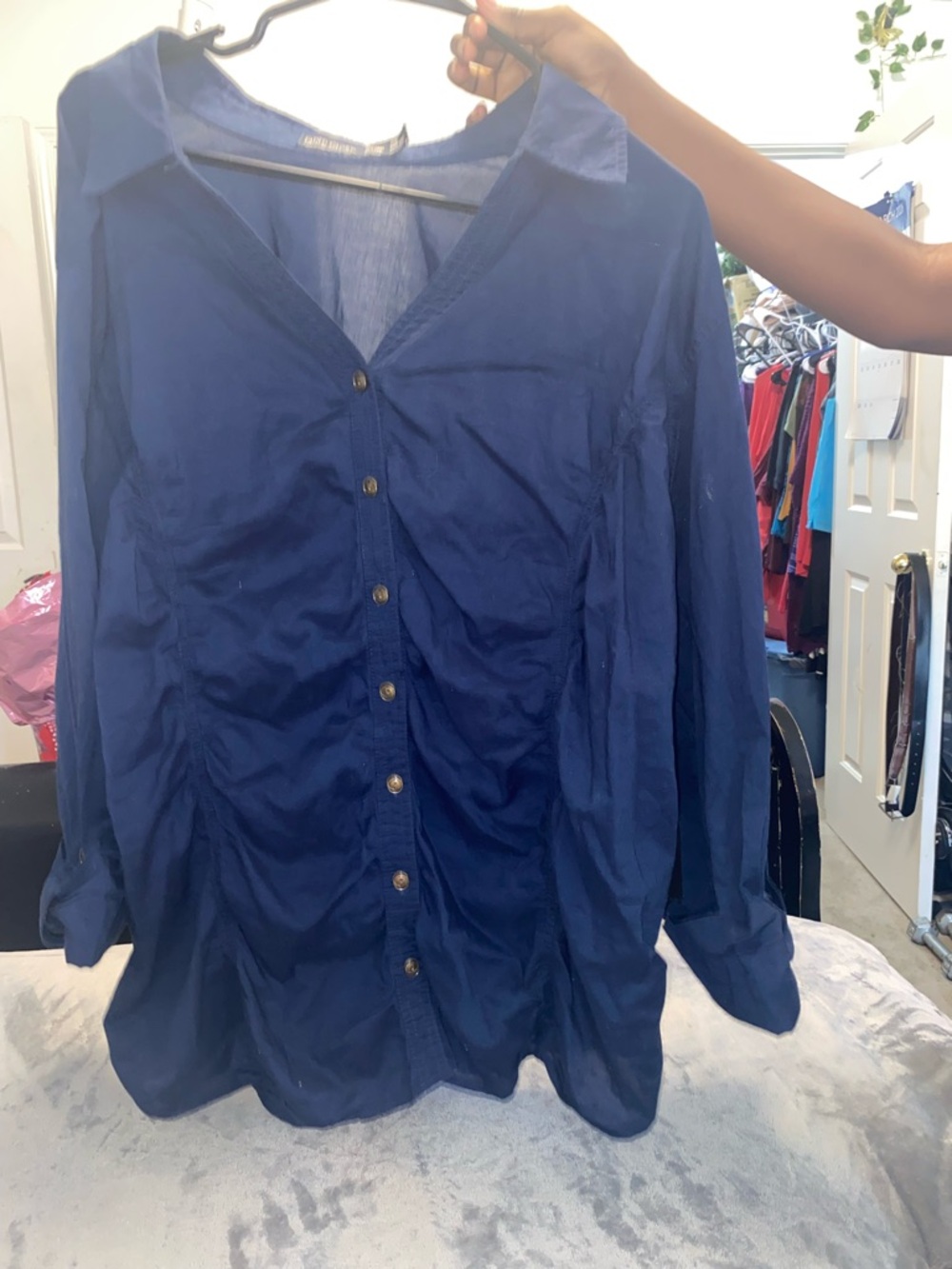 Classic Faded Glory Navy Button-Front Women’s Shirt